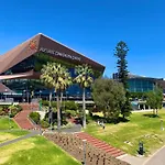 Bundled Bliss 2 Bedroom Condo In Adelaide Cbd