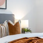 Ambrosia - Designer 3Br Wifi