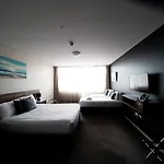 Sfera\'S Park Suites & Convention Centre