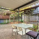 Cozy Cottage Retreat 3Br Holiday Home In Norwood