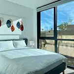 Modern 2Br Apt Adelaide Cbd With Pool-Gym-Bbq