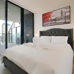 Luxury Apartment In Rundle Mall With Beautiful City Views
