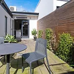 Lovely 2Br Home In Norwood