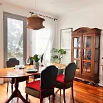 Charming Quiet Home In City