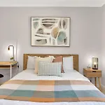 Coastal Comfort With A Pool Opposite Henley Beach