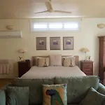 Athelney Cottage Bed And Breakfast