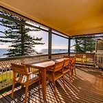 Seawall Apartments