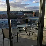 City Escape 3Bd In Adelaides East End 7