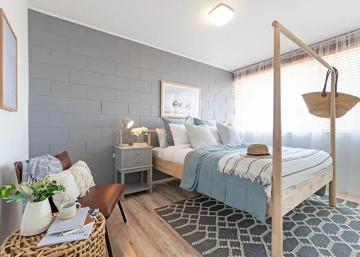 Scandi Beach Breeze Minutes From Glenelg Beach