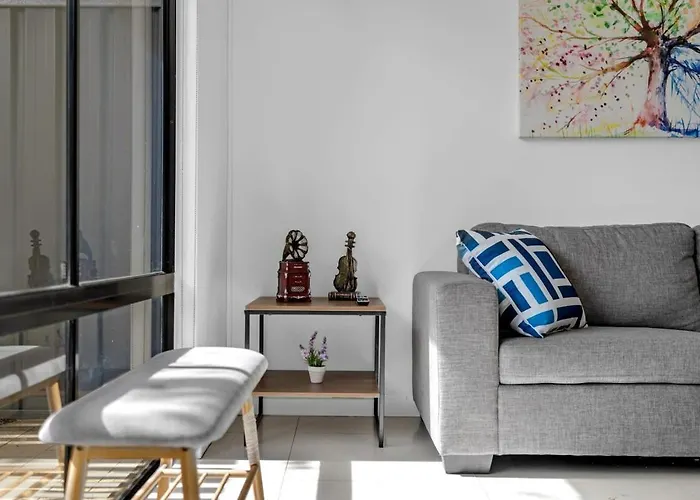 2Br Townhouse Cbd Chinatown Free Wifi Freeparking