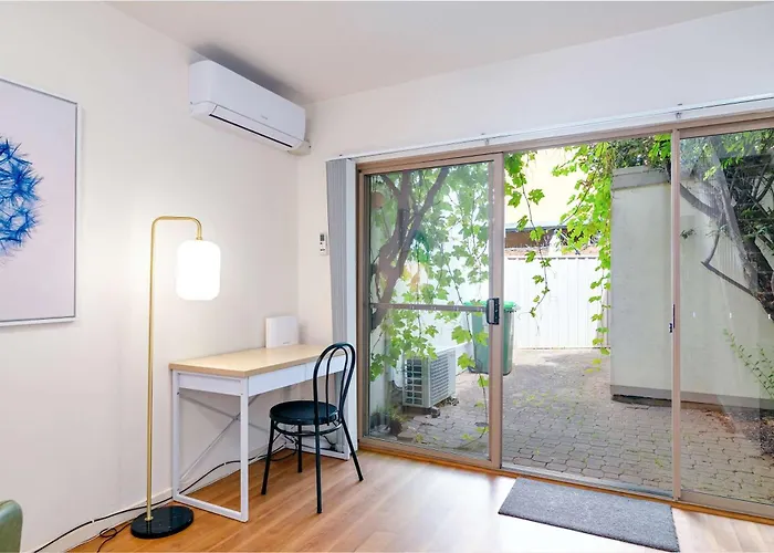 2Br Urban Nest Cosy & Central - Free Parking