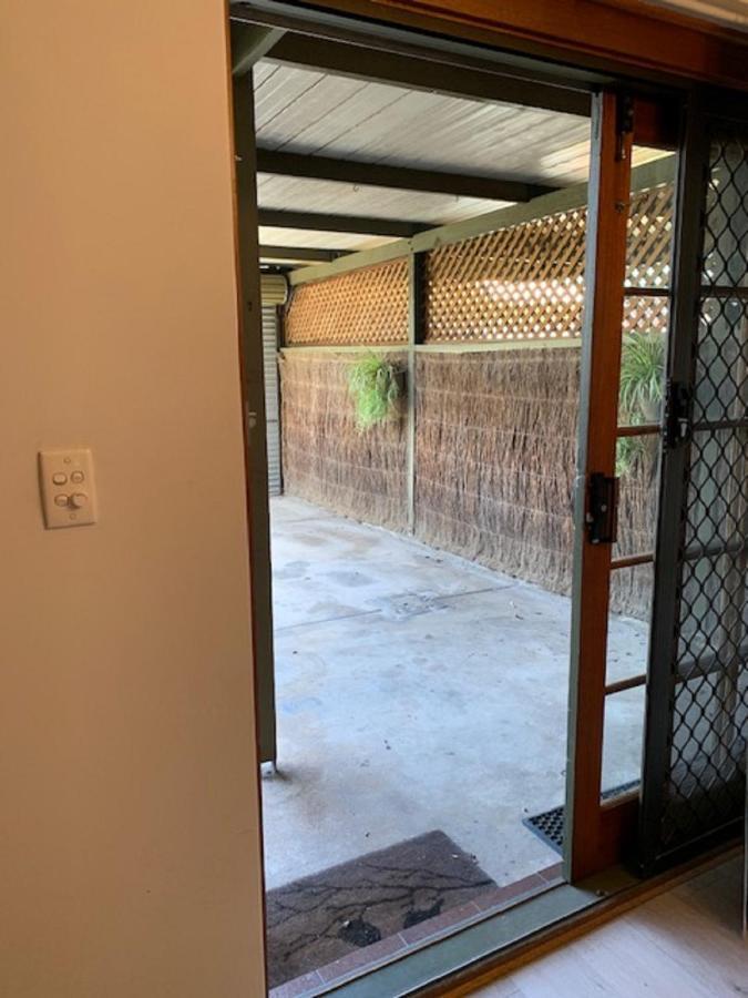 Style Accommodation-getaway In North Adelaide- Close To Apartment