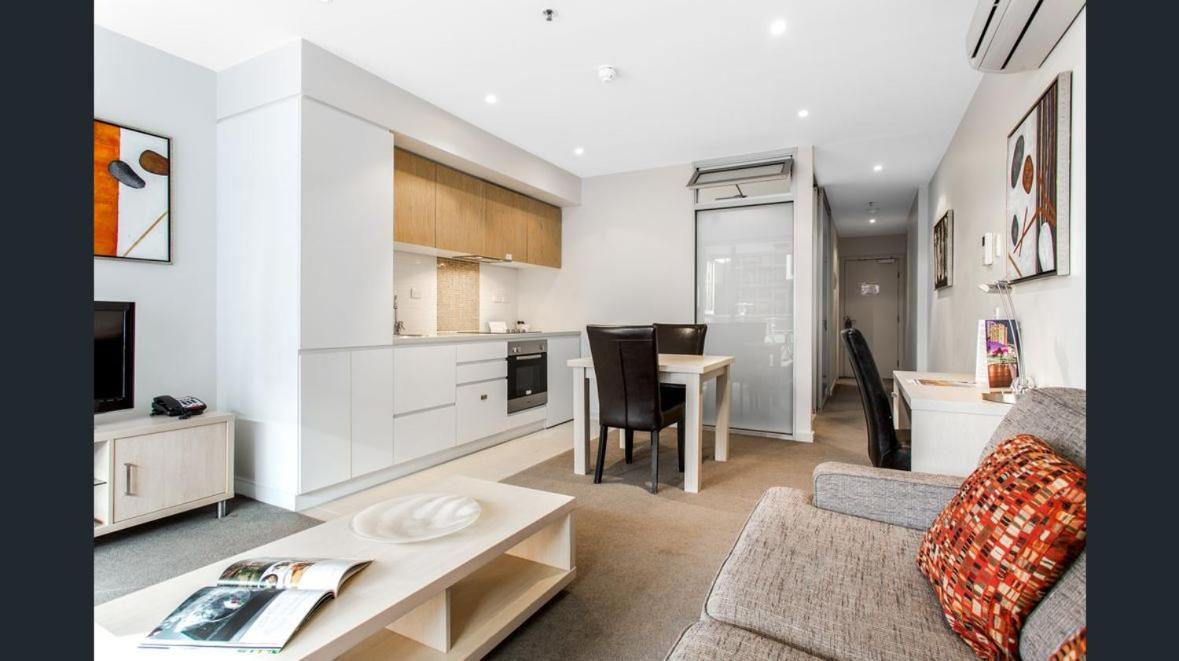 Hi 5 Star Luxury Adelaide