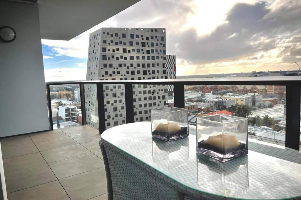 Apartment Enjoy A Little Luxury In Cbd - Perfect! *