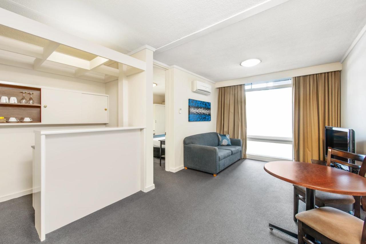 Econo North Hotel