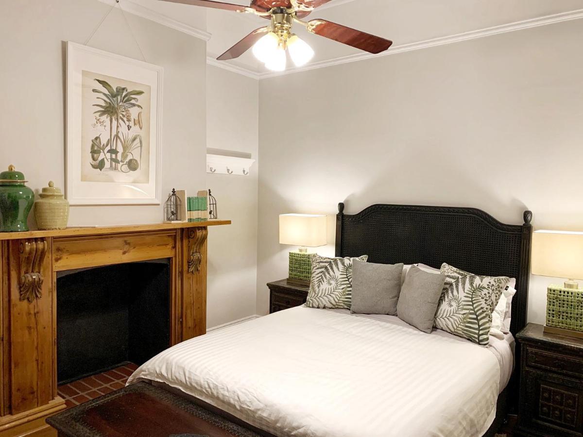 Hollidge House 5 Star Luxury Apartment