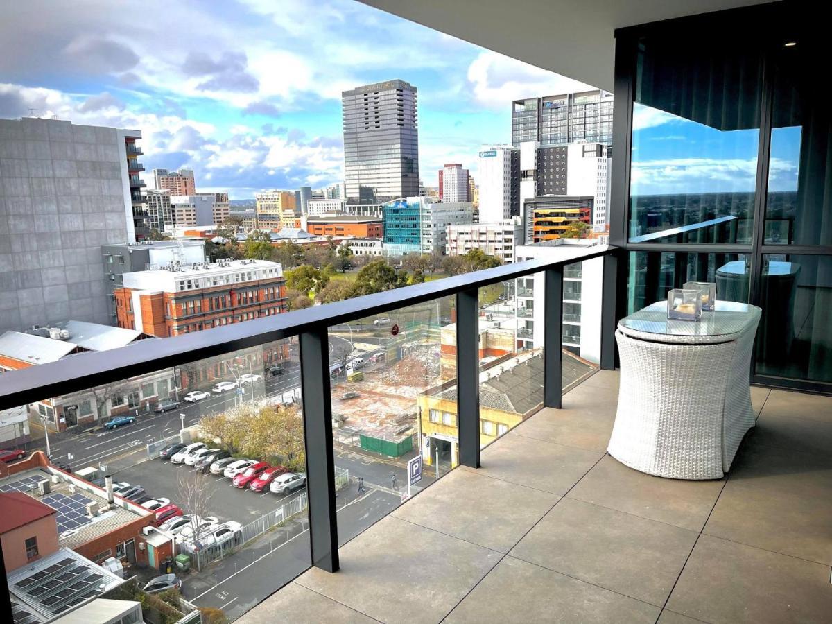 Enjoy A Little Luxury In Cbd - Perfect! * Adelaide