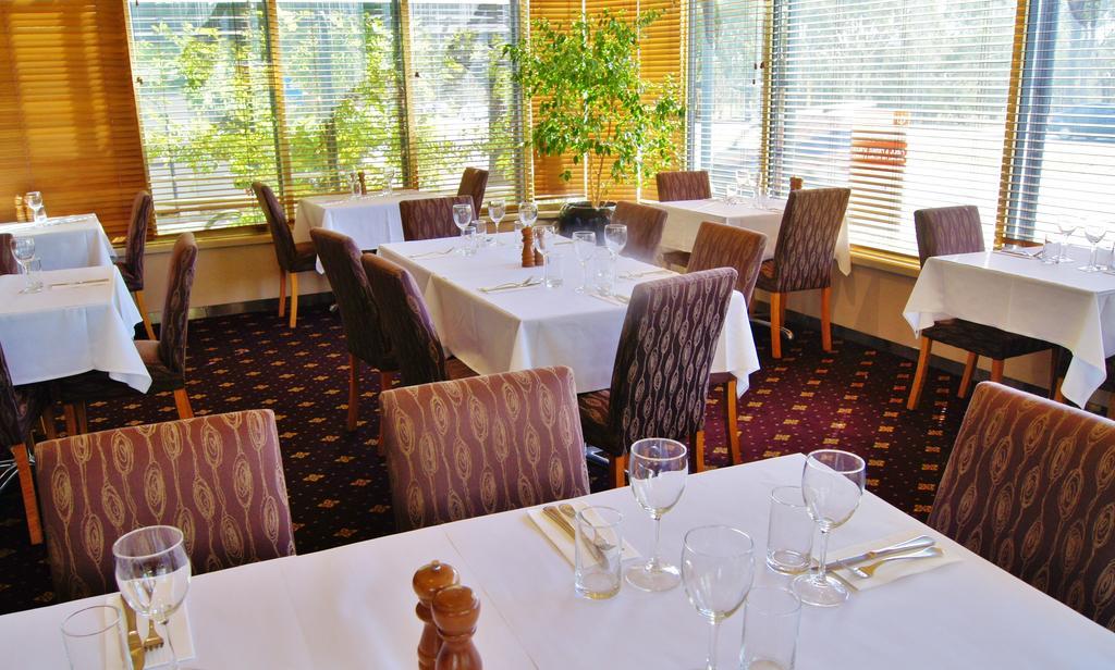 Hotel Quality Tiffins On The Park 4*