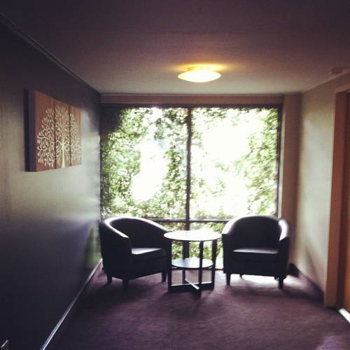 Quality Tiffins On The Park Hotel