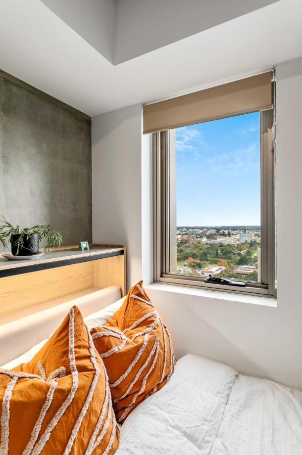 Switch Living In The Centre Of Apartment