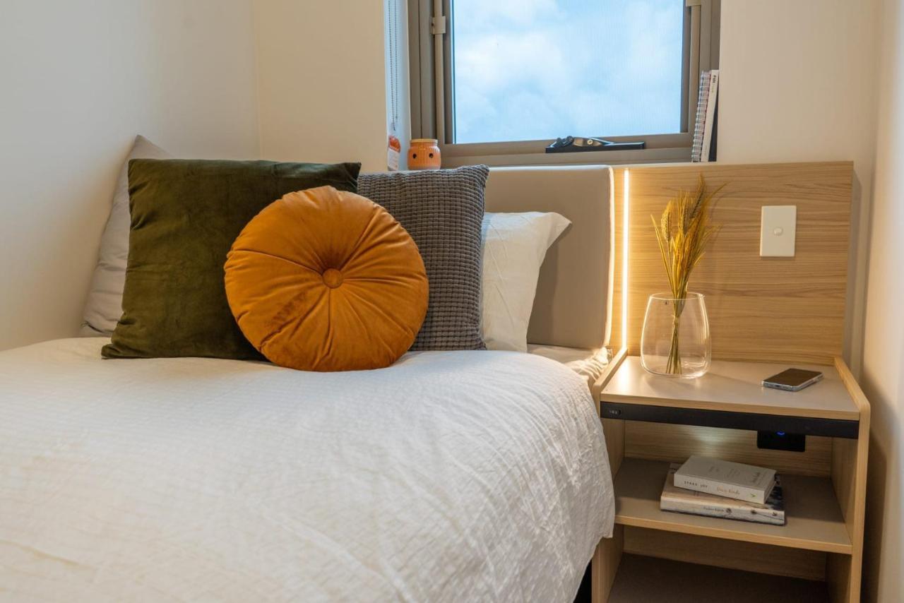 Switch Living In The Centre Of Apartment Adelaide