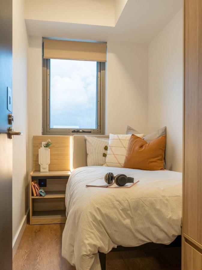 Comfy At Switch Living In The Centre Of *