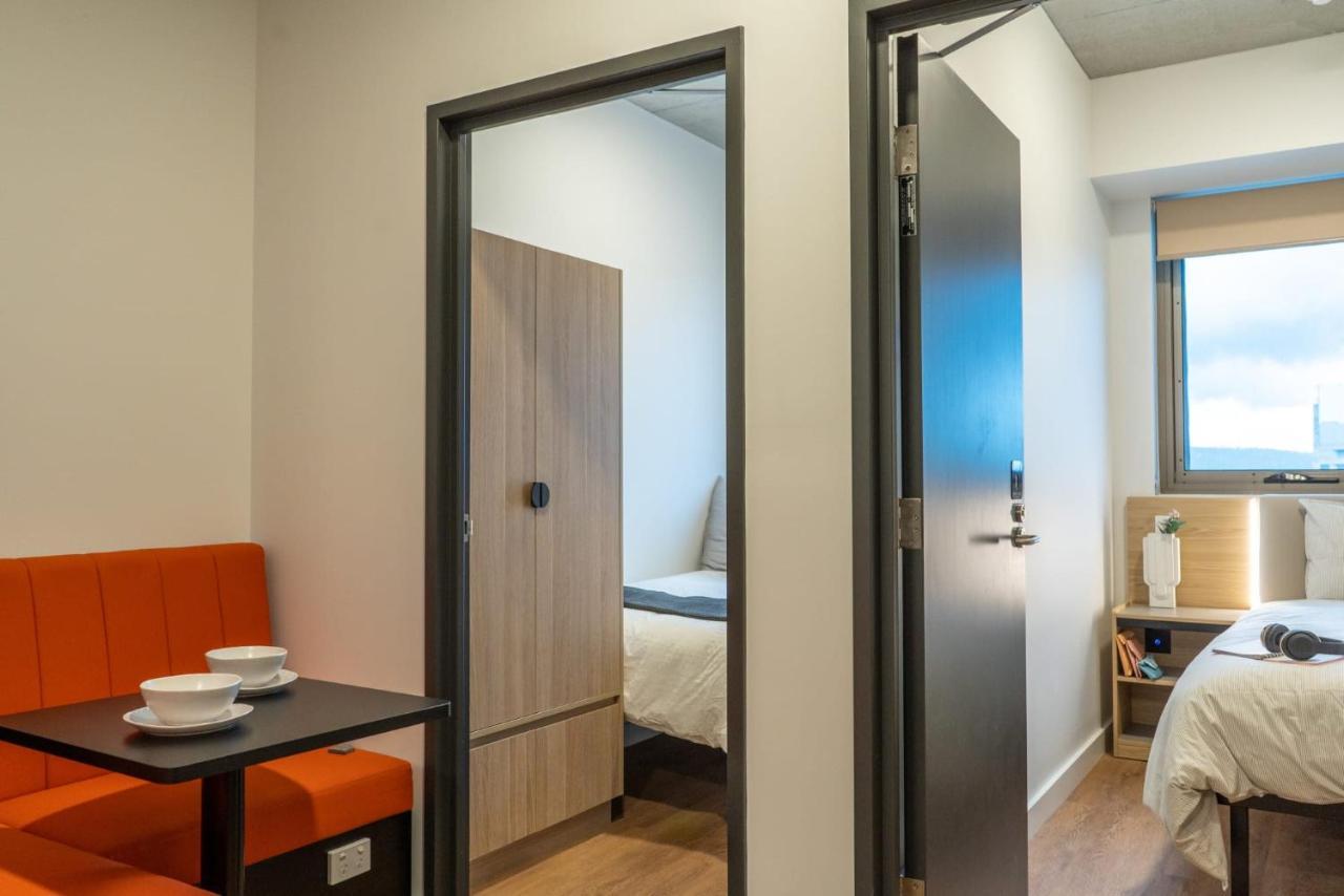 Switch Living In The Centre Of Apartment Adelaide