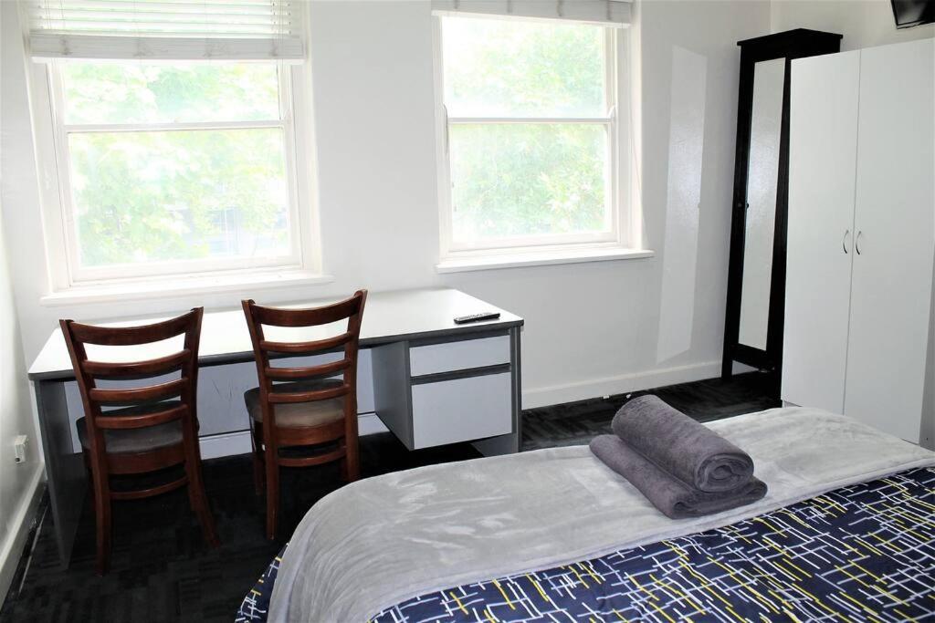 Apartment Entire 3br Apt With Parking