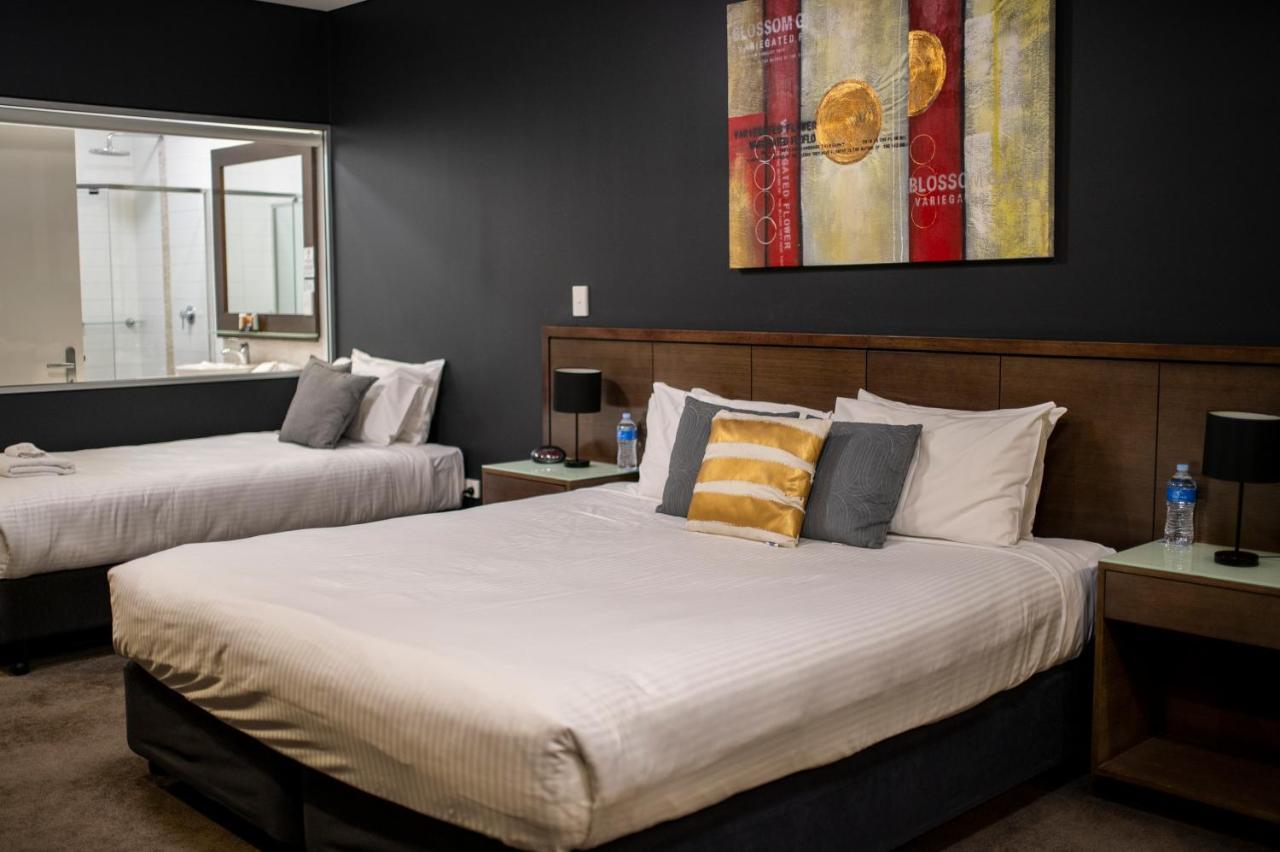 Sfera's Park & Convention Centre 4*