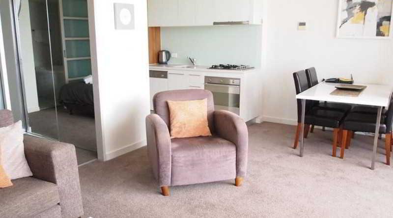 Oaks Embassy 4* Adelaide