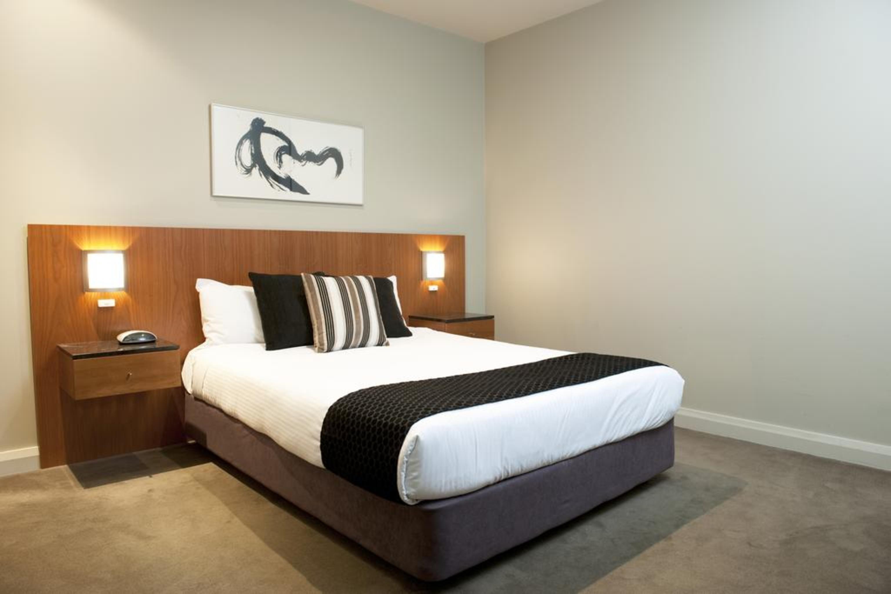 Mantra Hindmarsh Square Hotel