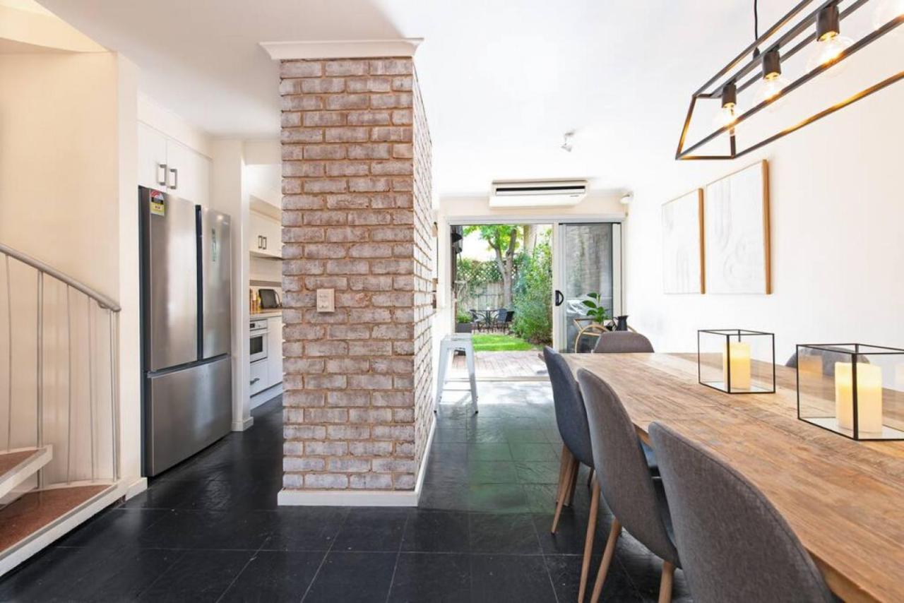 Character & Charm 3 Bed Home- Free Wine Apartment Adelaide
