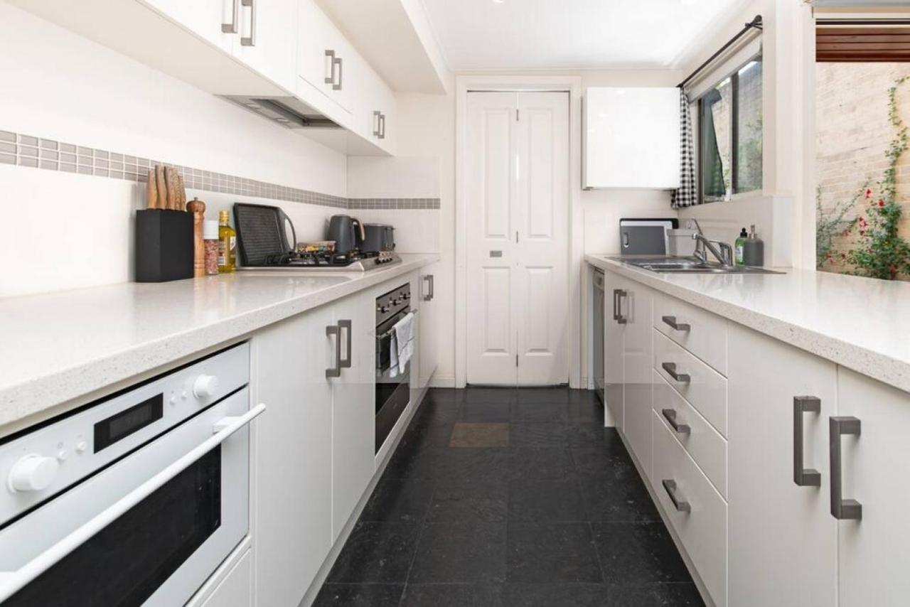 Character & Charm 3 Bed Home- Free Wine