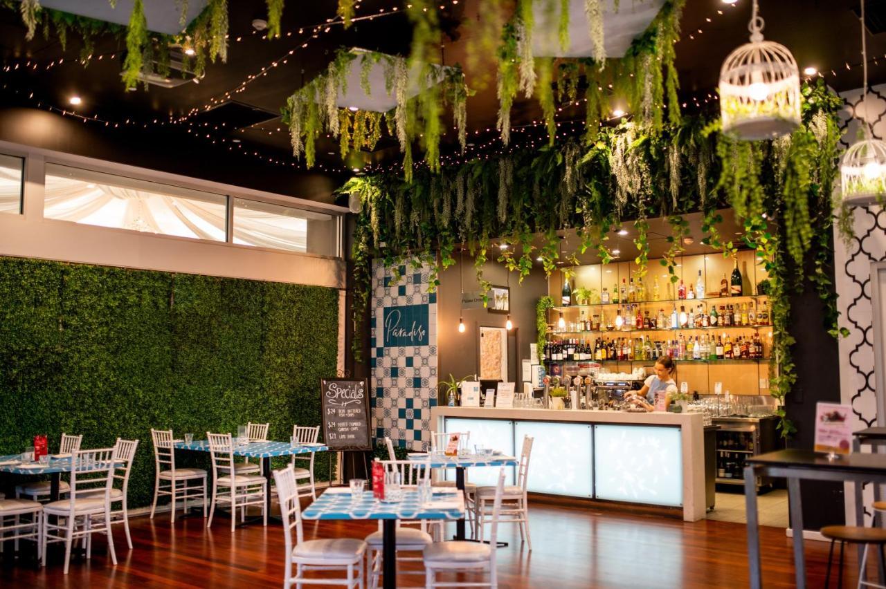 Hotel Sfera's Park & Convention Centre 4*