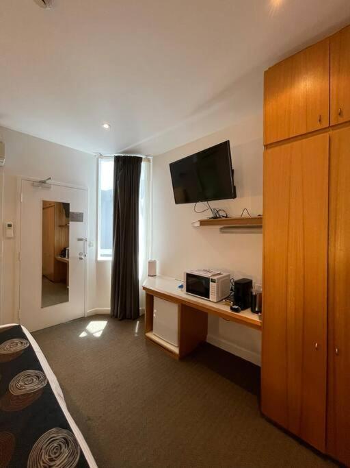 Apartment 25/247 Gouger St Ex 430