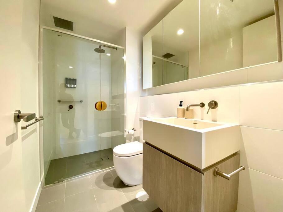 Luxury Cbd Vibes-queen Bed-gym-bbq * Adelaide