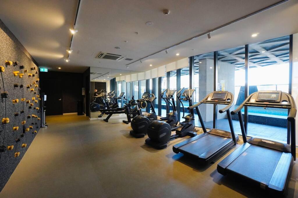 City Zen Apartment-gym-bbq