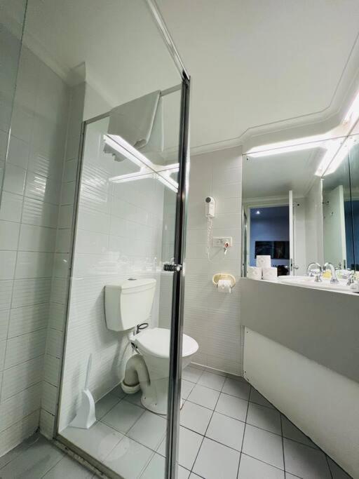 Ex Ensuite In 408 Adelaide