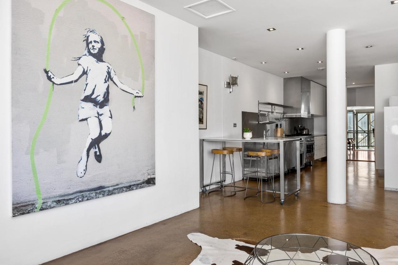 Swainson On Waymouth - Penthouse Apartment *