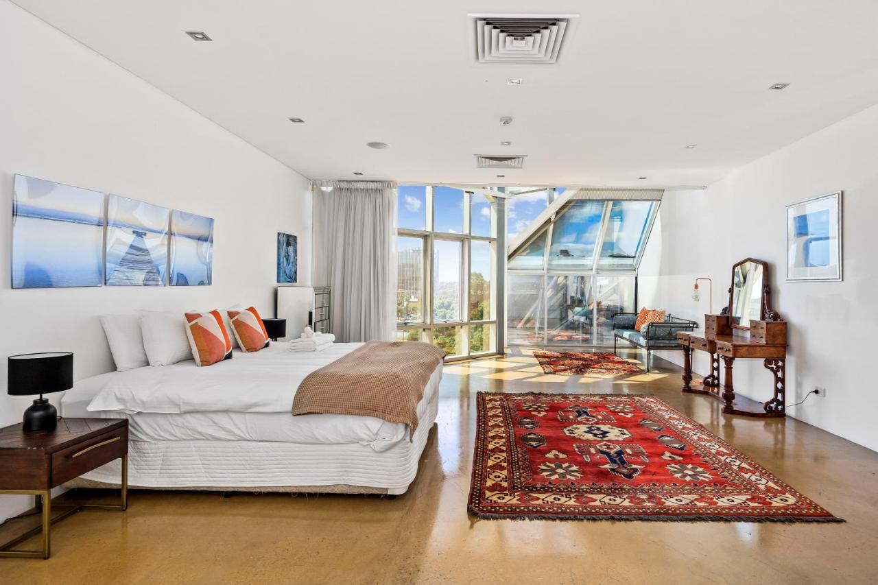 Swainson On Waymouth - Penthouse Apartment *