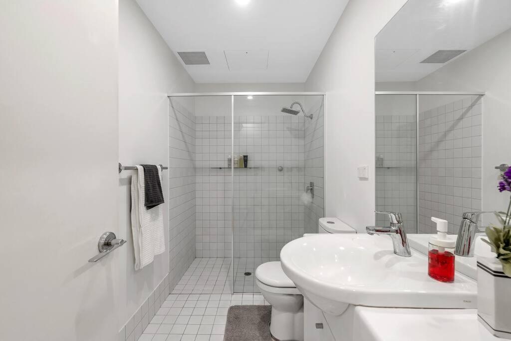 The Escape - Rundle Mall + Secured Car Park Apartment Adelaide