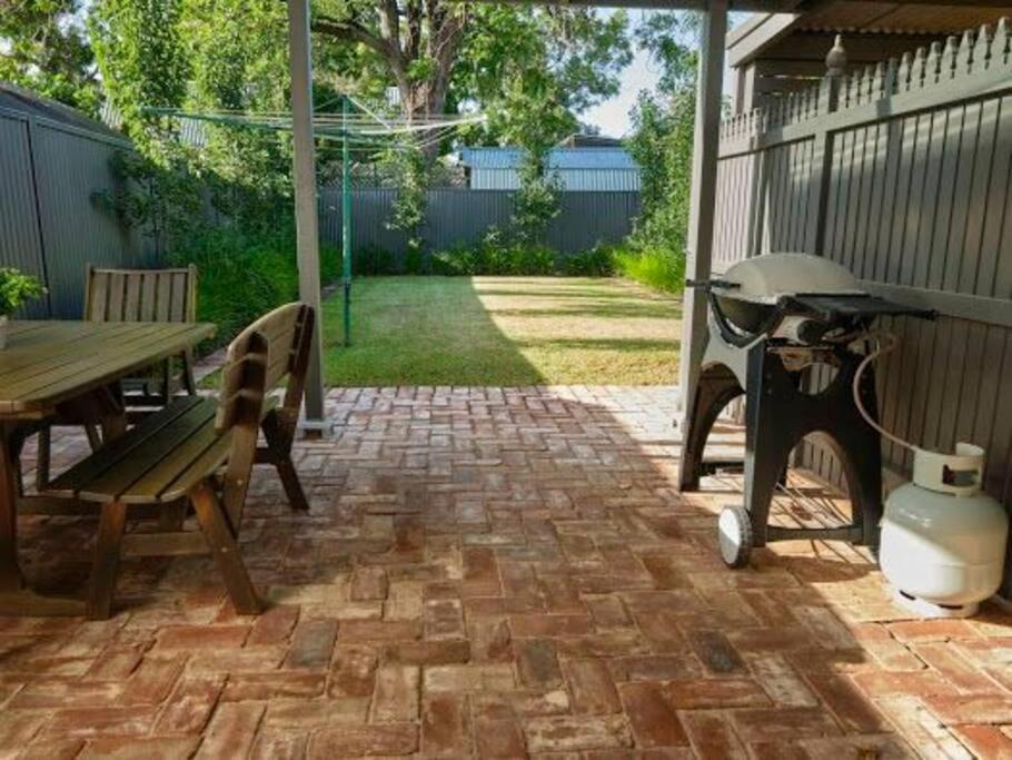 Short Walk To The Parade And Norwood Oval Apartment Adelaide