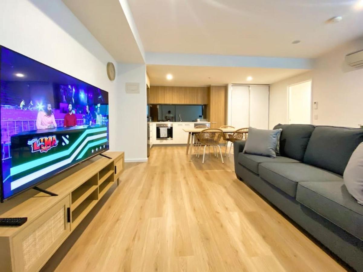 Modern 2br In Cbd With Pool-gym-bbq * Adelaide