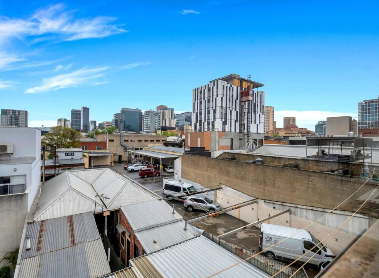 16 Wright * Adelaide