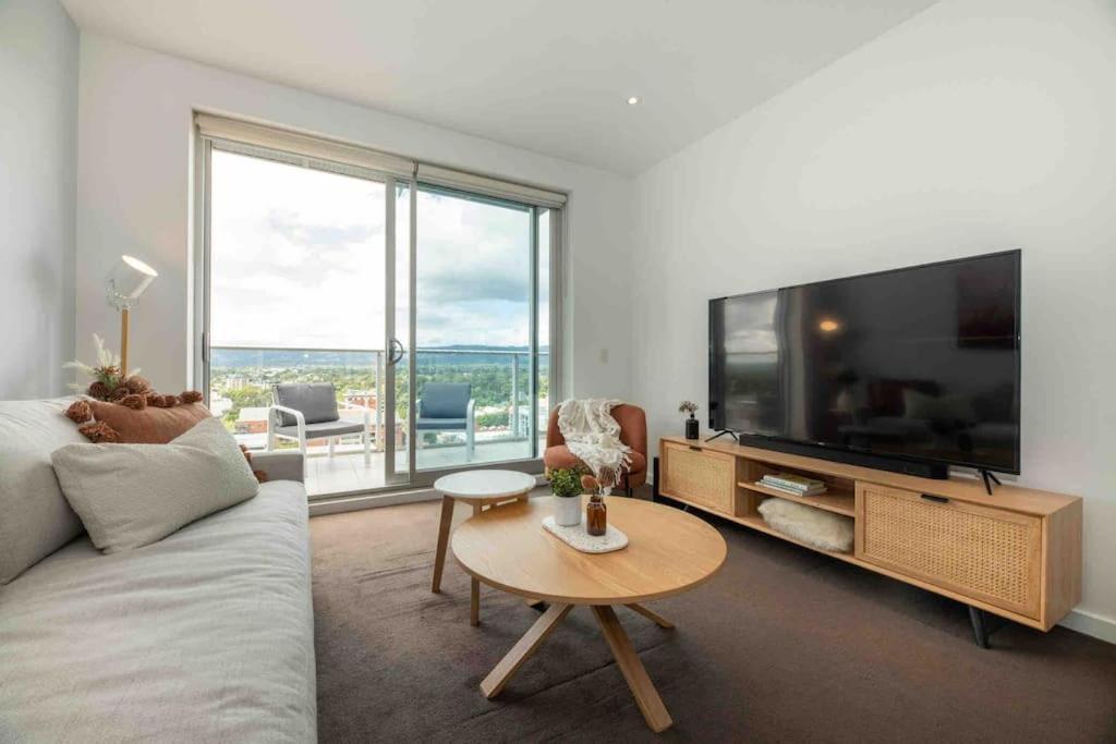 Apartment, Pool & Carpark Apartment Adelaide
