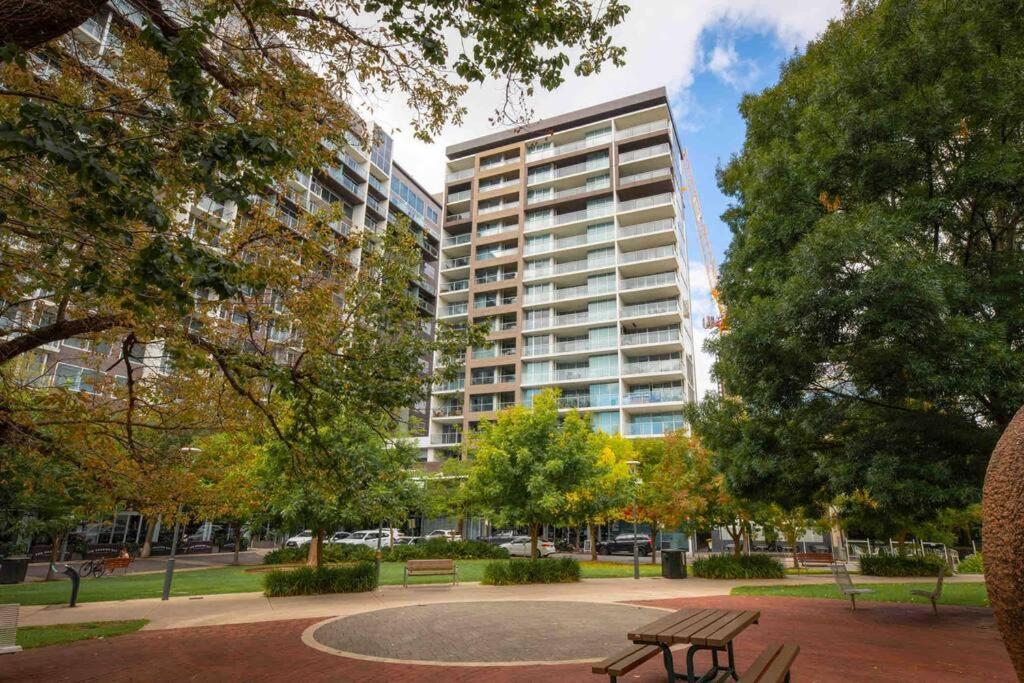 Apartment, Pool & Carpark Apartment Adelaide