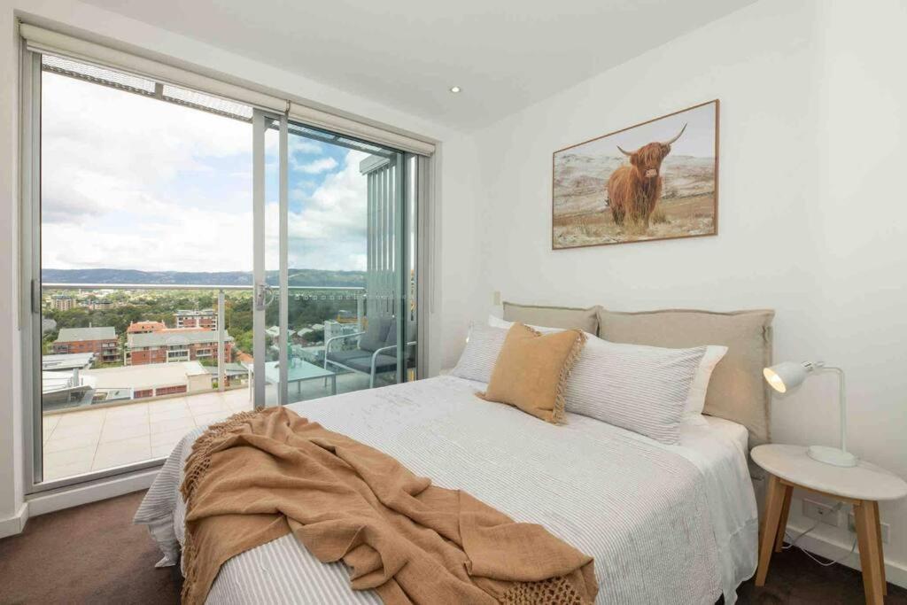 Apartment, Pool & Carpark Apartment Adelaide