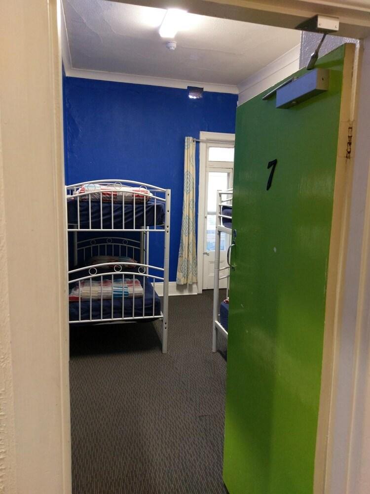 Hostel Travellers Backpackers