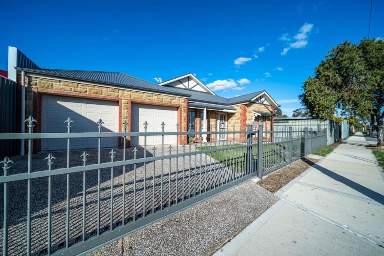 The Arlington West Hindmarsh *