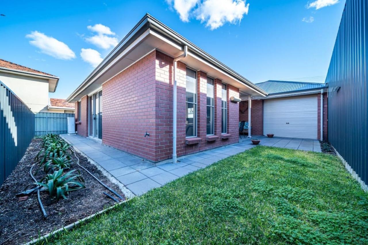 Holiday home The Arlington West Hindmarsh *